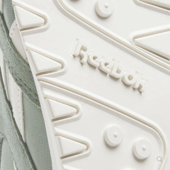 NEW REEBOK Fiori Low Profile Jogger Sneakers for women in Natural/Green 7254j2 - Picture 10 of 10